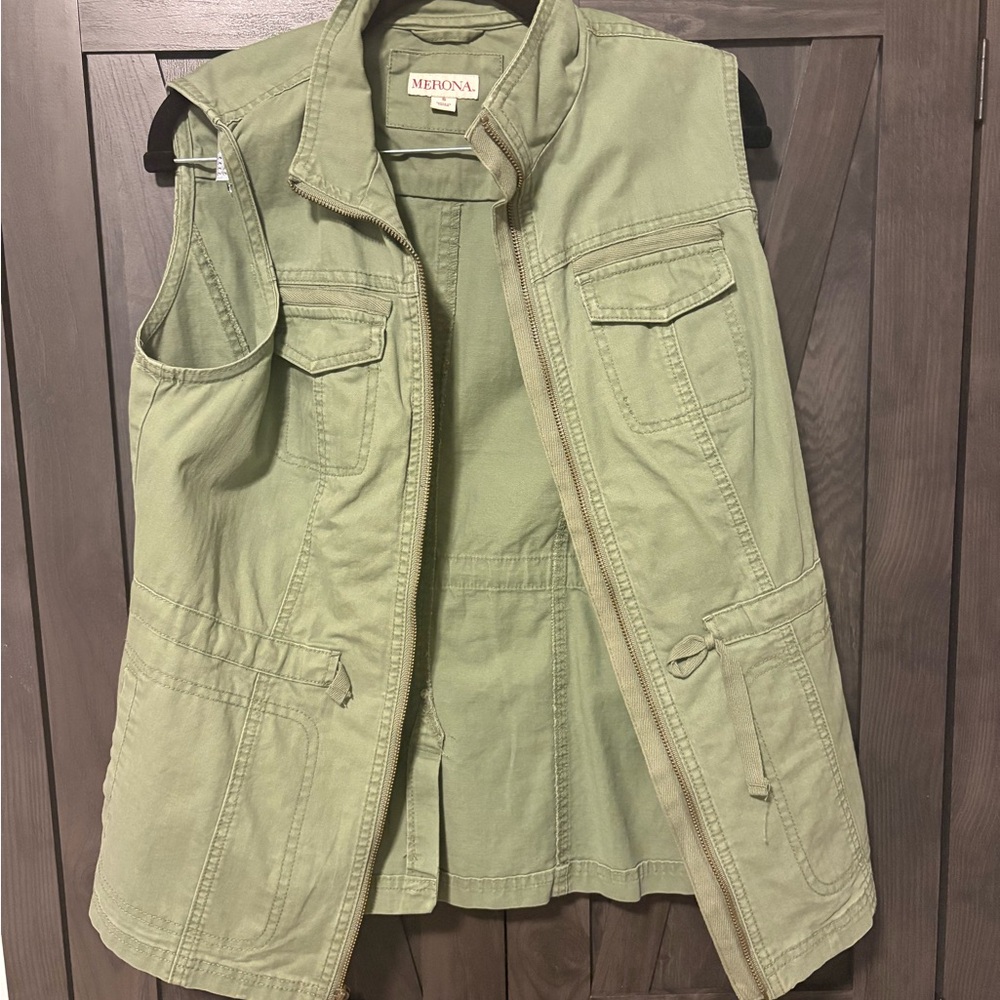 Merona Green Sleeveless Vest